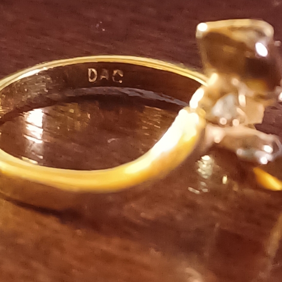 DAC Brown Stone Gold Ring  (VTG) - Picture 9 of 11